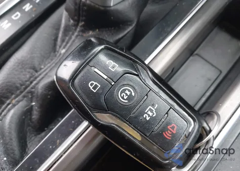 2016 Ford F-150 Limited z USA, uszkodzony, nr VIN 1FTEW1EG5GFD38579